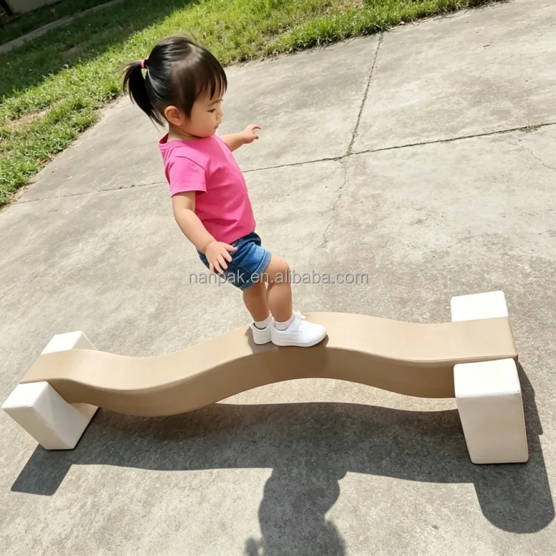 Kids Outdoor Balance Beam - Witte & neutrale S-vormige zachte speelbalansbalk,